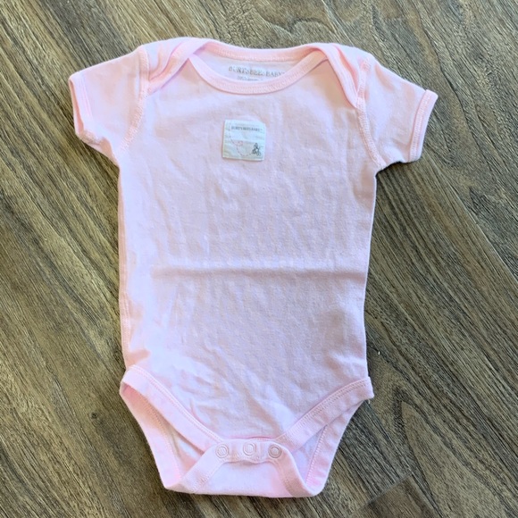3-6 M Onesie - Picture 1 of 1
